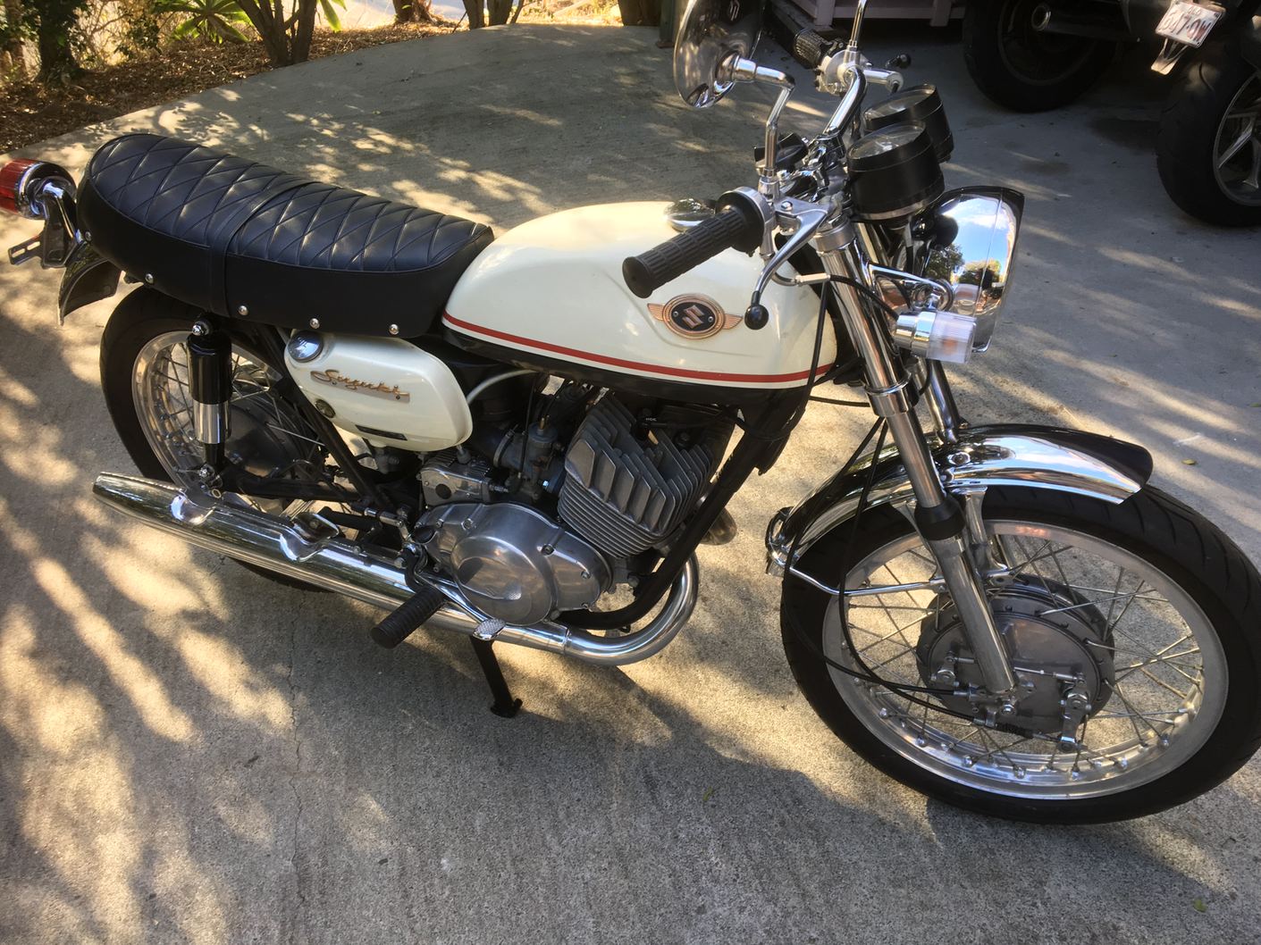 Suzuki T350