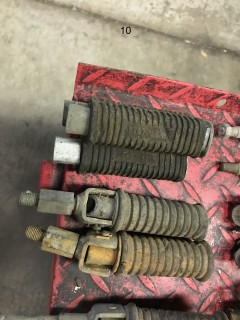 Foot pegs 4