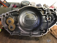 Suzuki RG250 Clutch Cover